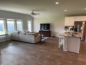 Building Photo - 18356 Klamath Falls Ln
