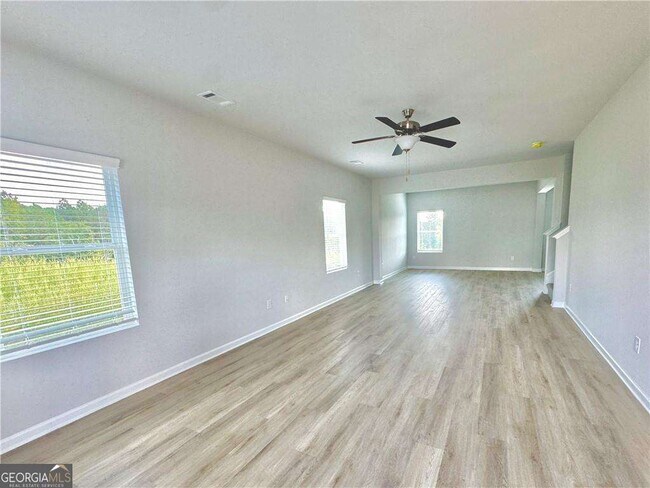 Building Photo - 11067 Suria Dr