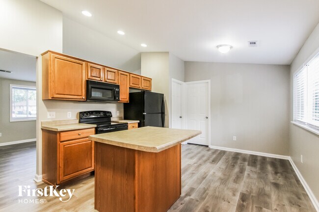 Foto del edificio - 410 Grovewood Dr
