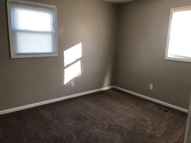 Bedroom 2 - 1443 Coachlite Dr