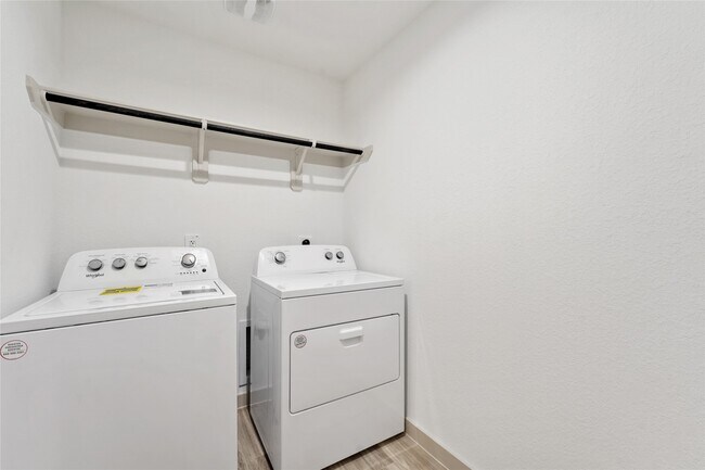 Foto del edificio - 714 Boer Plns Dr