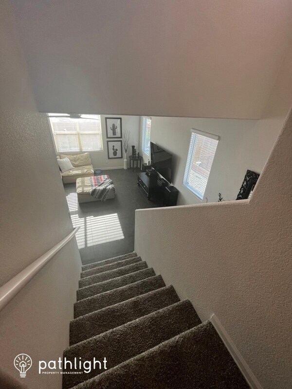 Building Photo - 53 Hermanos Loop