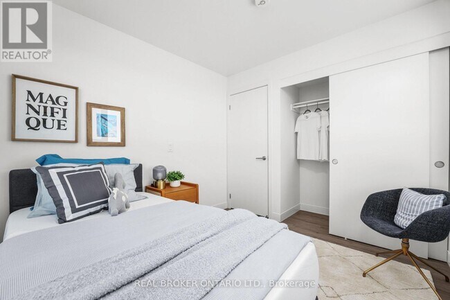 Building Photo - 100 Manett Crescent