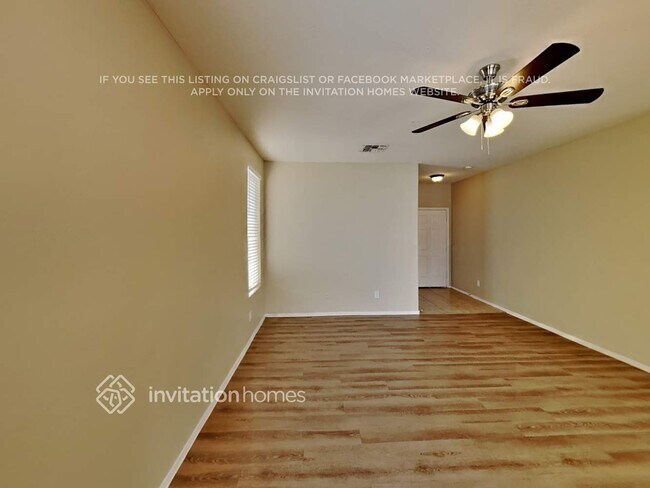 Building Photo - 9012 W Preston Ln