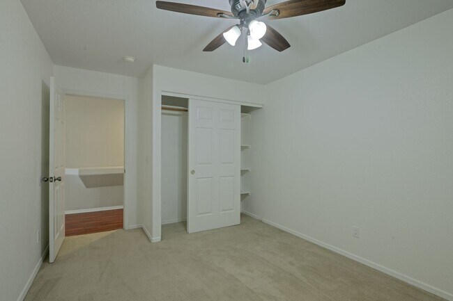 Foto del edificio - Beautiful Home on Green Belt in Palo Verde Meadows