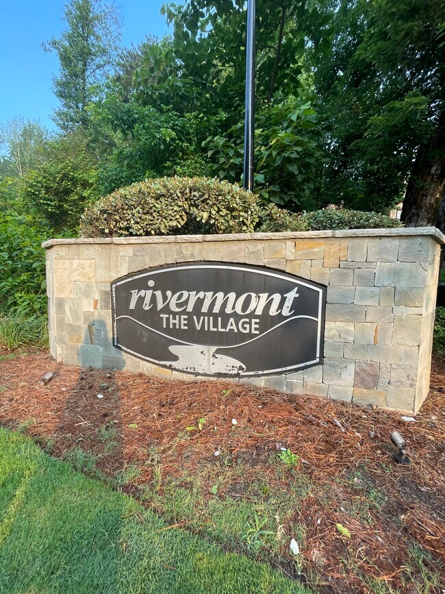 Building Photo - 909 Wentworth Ct