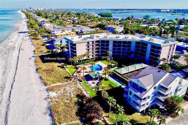 Building Photo - 2618 Gulf Blvd