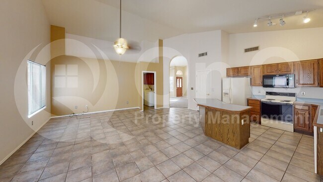 Building Photo - 1644 W Duskfire Pl