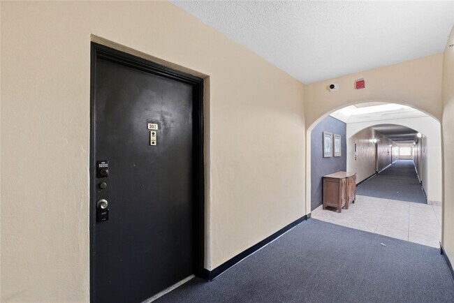 Foto del edificio - 4044 NW 19th St