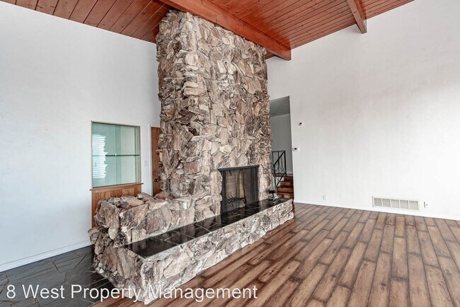 Building Photo - 3 br, 3 bath House - 4251 Alta Mira Drive