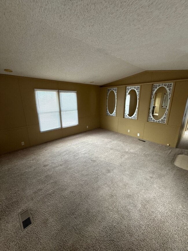 Building Photo - 5615 SR 363