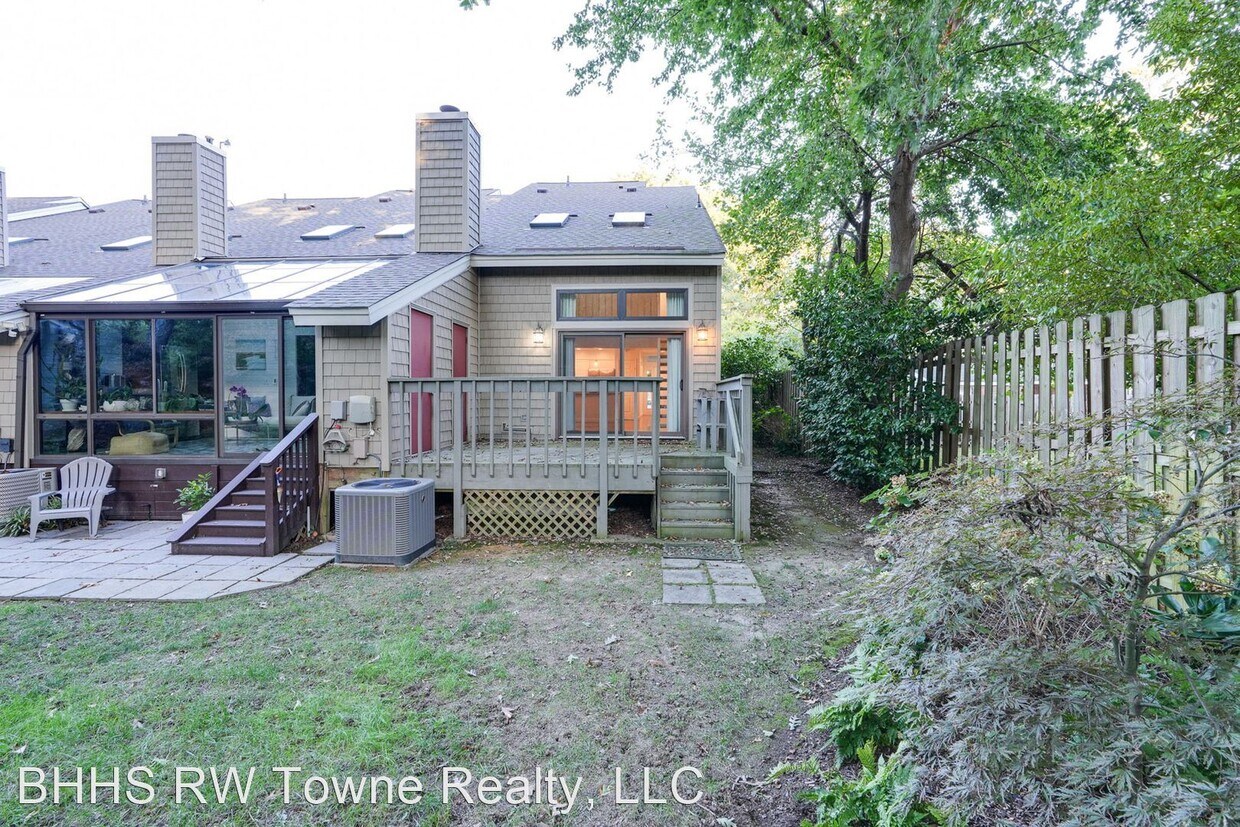 Primary Photo - 2 br, 2 bath House - 2201 Waterspoint Place