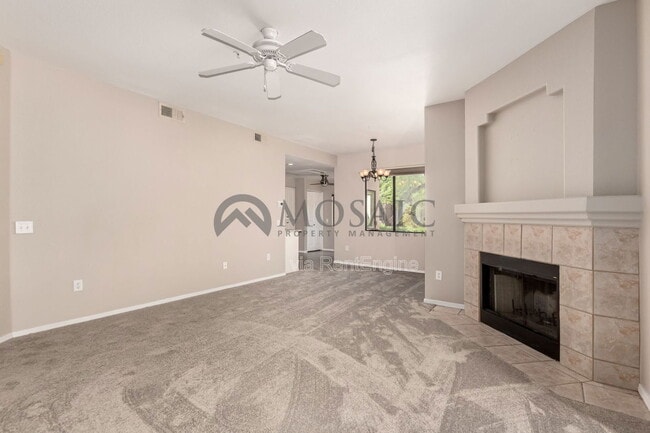 Foto del edificio - 15380 N 100th St