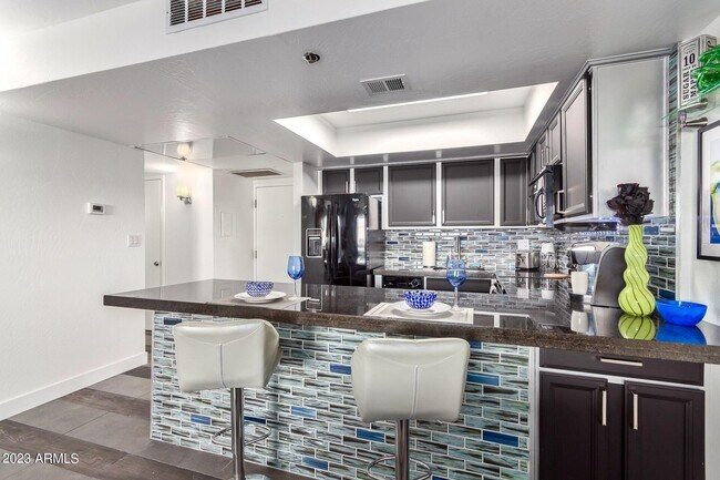 Foto del edificio - 7350 N Pima Rd