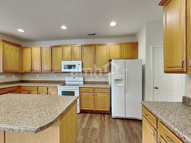 Building Photo - 4403 Mary Point Rd