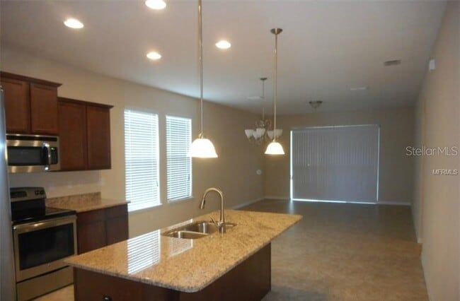 Building Photo - 2343 Beacon Landing Cir