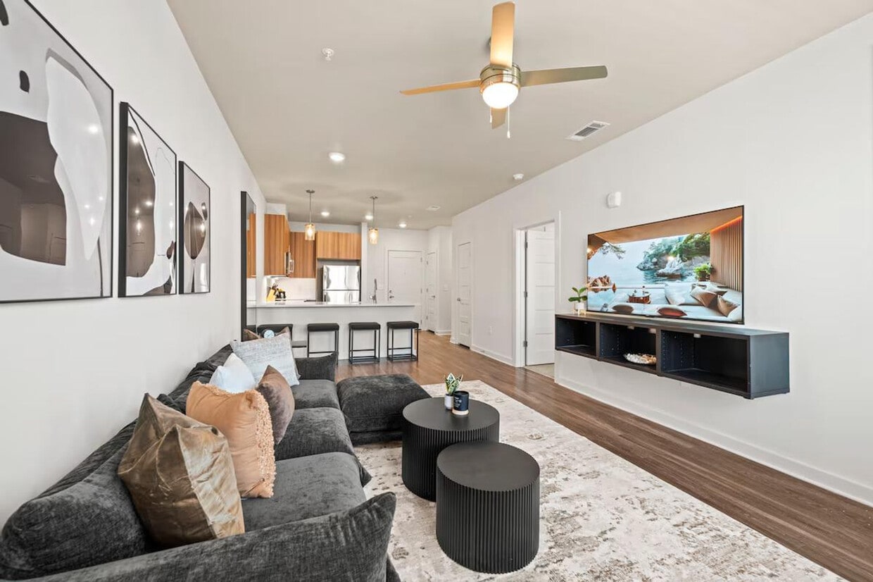 Foto principal - 2048 Bolton Dr NW