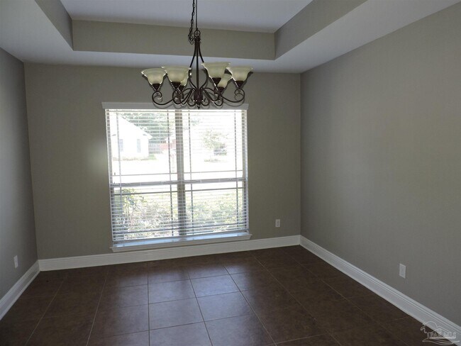 Foto del edificio - 6060 Dunridge Drive