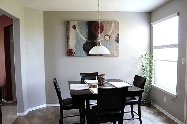 Building Photo - 5827 Annatto Dr