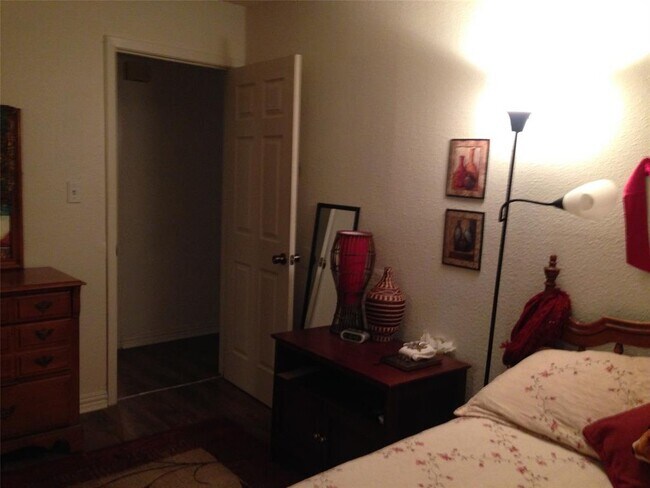 Foto del edificio - 1917 Castle Gate Cir