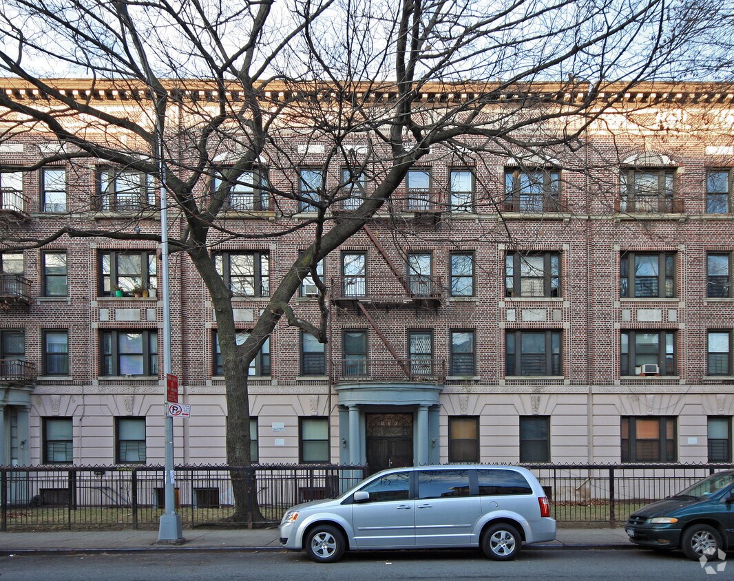 Foto del edificio - 800-810 Ocean Ave