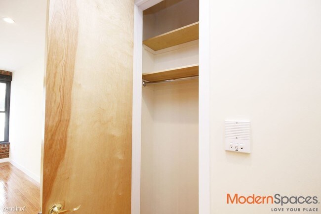 Foto del edificio - 3123 32nd St