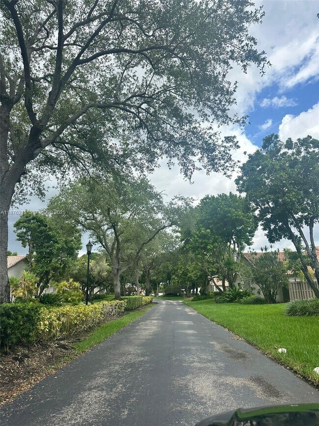 Foto del edificio - 8563 SW 115th Ct