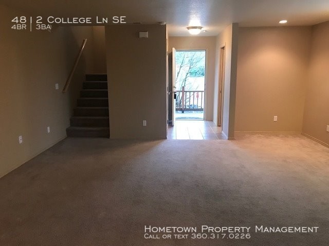 Building Photo - Spacious 4 Bedroom Home in Lacey!