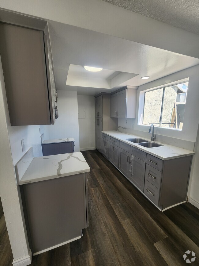Building Photo - 1451 W 146th St
