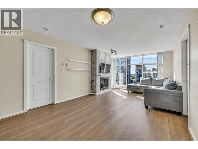 Photo du bâtiment - 2289 Yukon Crescent