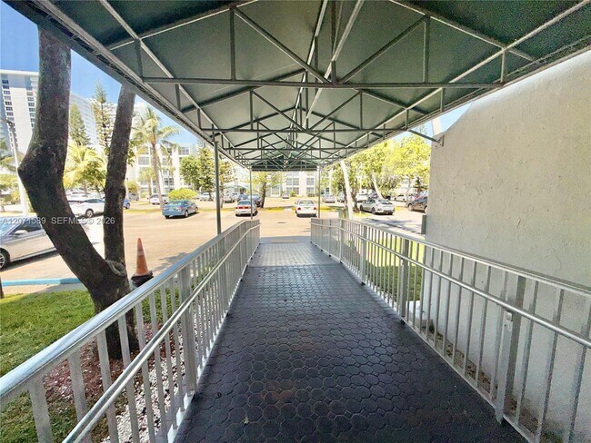 Building Photo - 17560 Atlantic Blvd