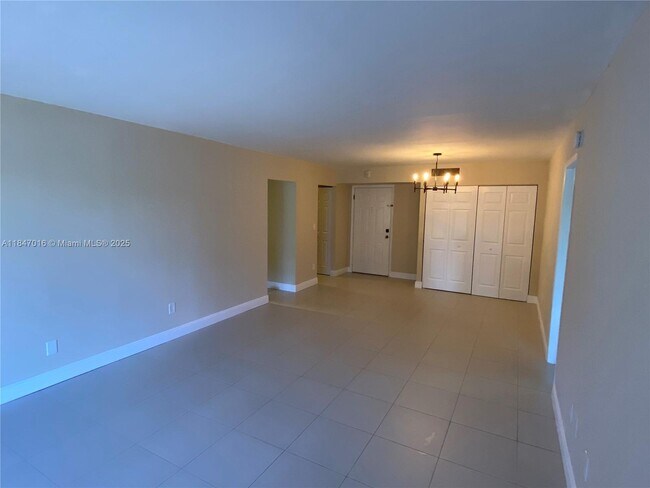 Foto del edificio - 9301 SW 92nd Ave