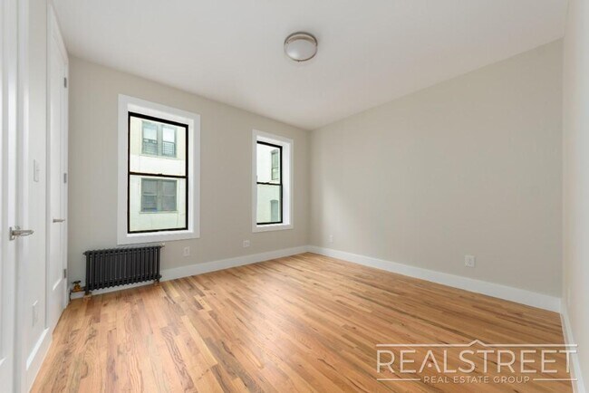 Foto del edificio - Prosepct Heights Brand new 3 Bedroom 2 Bat...