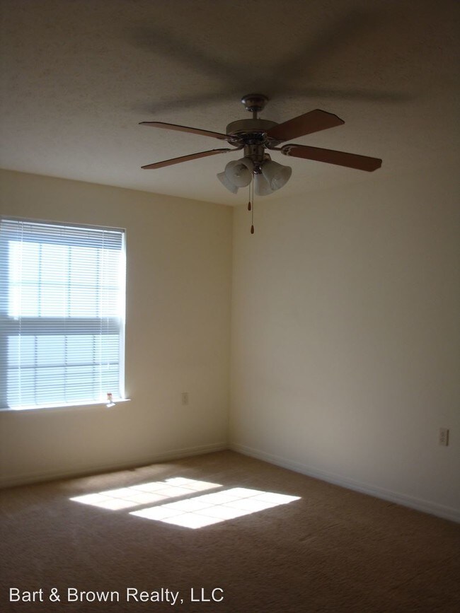Building Photo - 2 br, 2 bath House - 134-I Vixen Circle