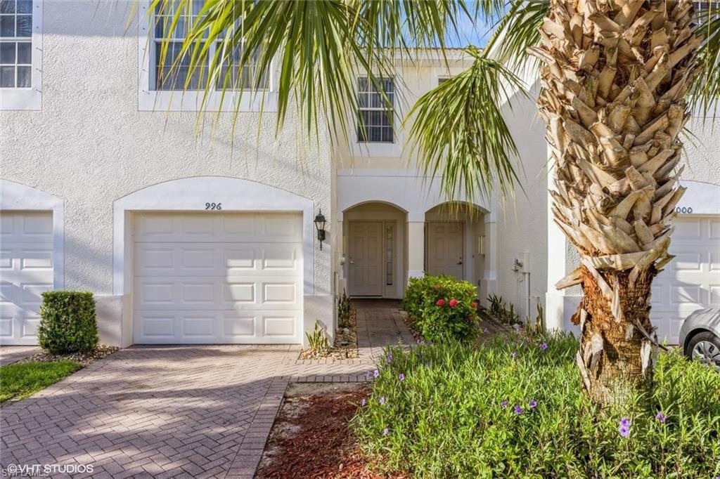 996 Hampton Cir, Naples, FL 34105 Townhome Rentals in Naples FL