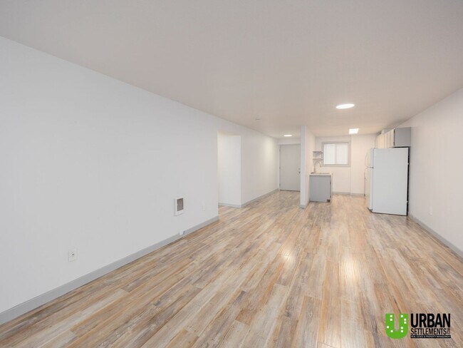 Foto del edificio - Charming 2-Bedroom Downstairs Condo with Community Pool