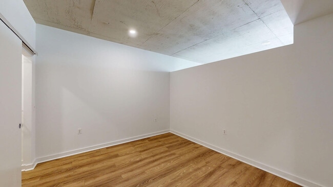 Interior Photo - View 14