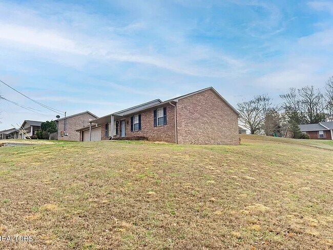 Foto del edificio - 5000 Stewart Ridge Rd