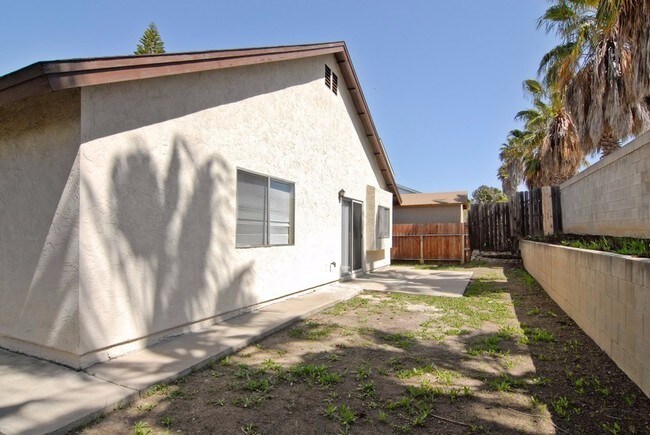 Foto del edificio - 3065 Leilani Way