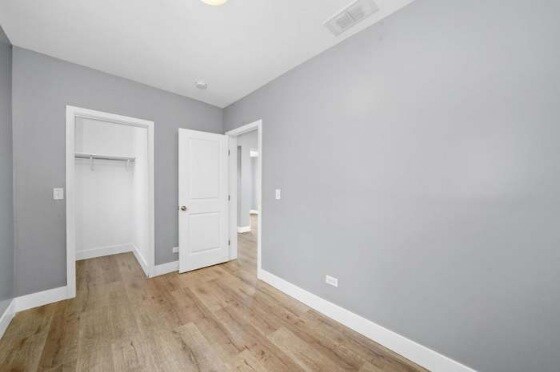 Bedroom - 1341 Oak Park Ave Apartments