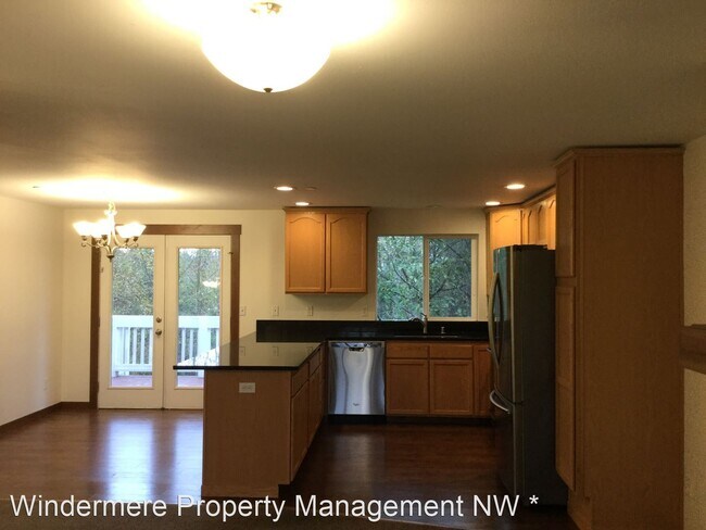 Building Photo - 3 br, 2.5 bath House - 4606 Wood Pl