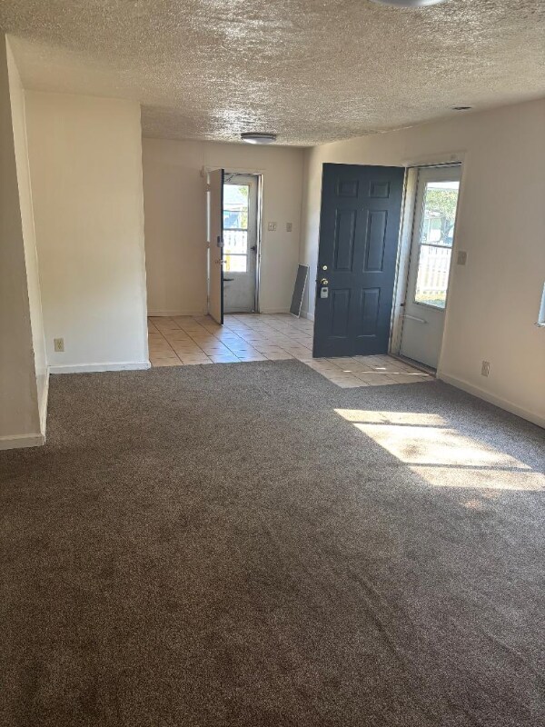 Foto del edificio - 3971 Prescott Ave