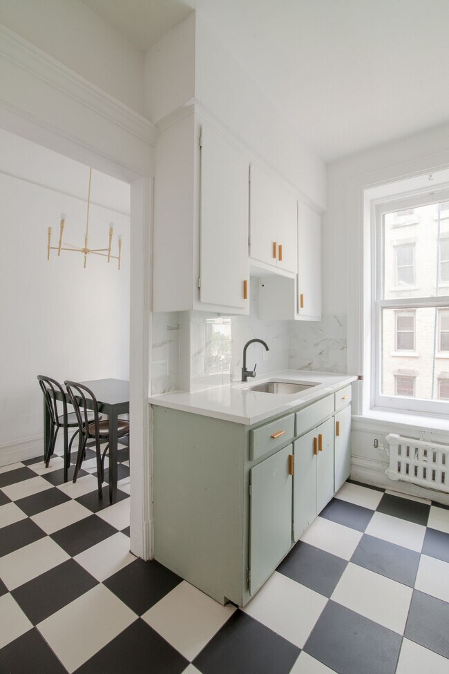 Photo du bâtiment - 1245 Rue St Marc