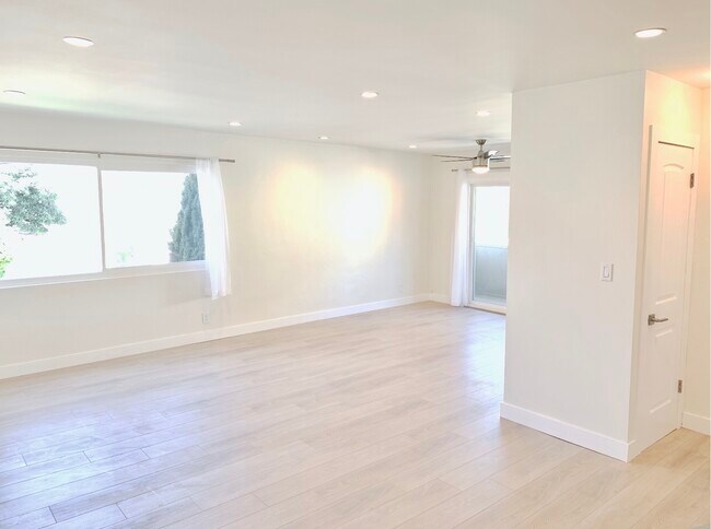 Building Photo - 8618 Whitworth Dr