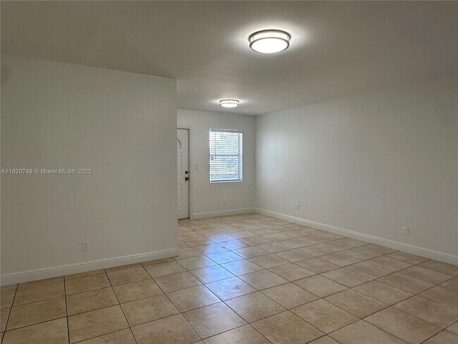 Foto del edificio - 5841 SW 36th Ct