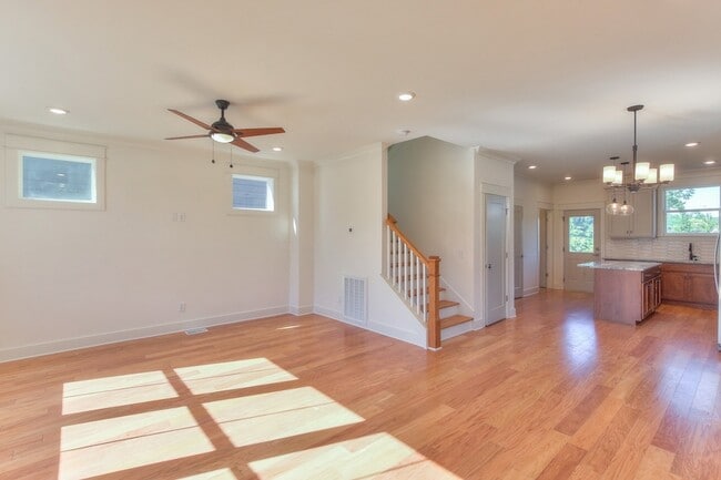 Building Photo - 3600 Quail Dr