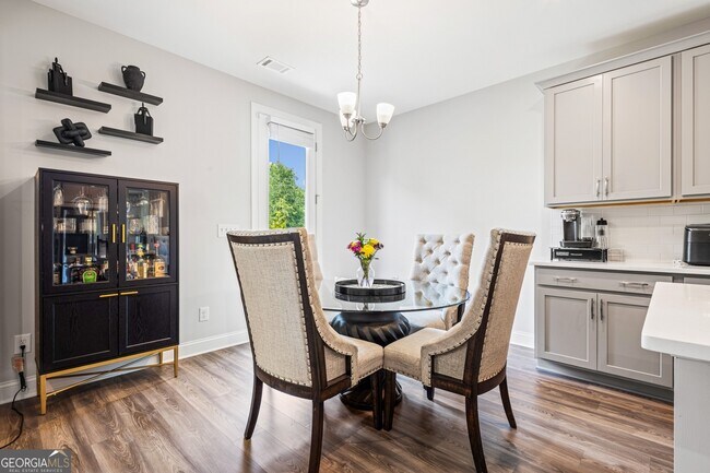 Building Photo - 639 Tigers Eye Ter