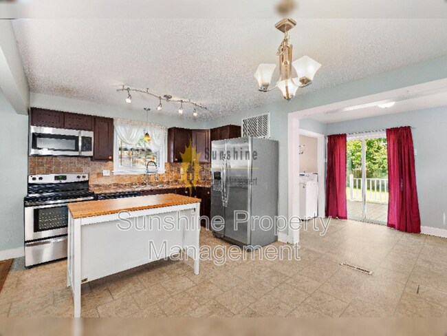 Foto del edificio - 5324 Ashby St