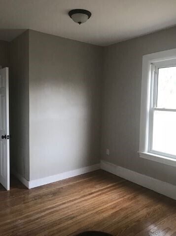 Building Photo - 368 Pleasant St