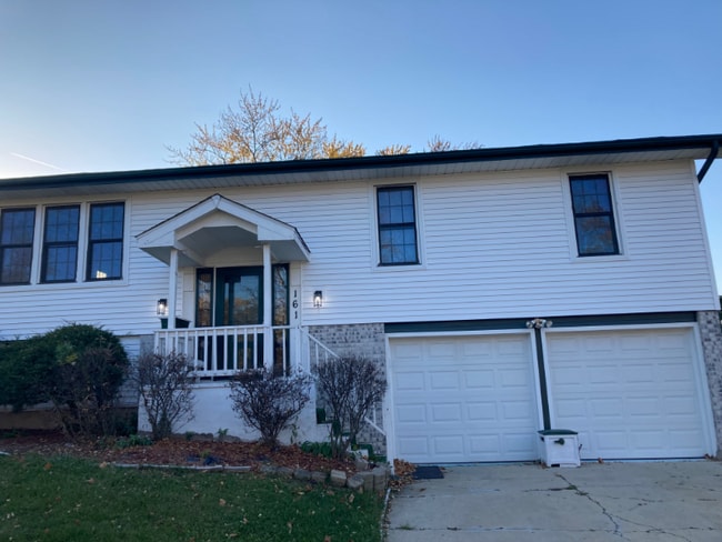 Building Photo - 161 Oakwood Dr